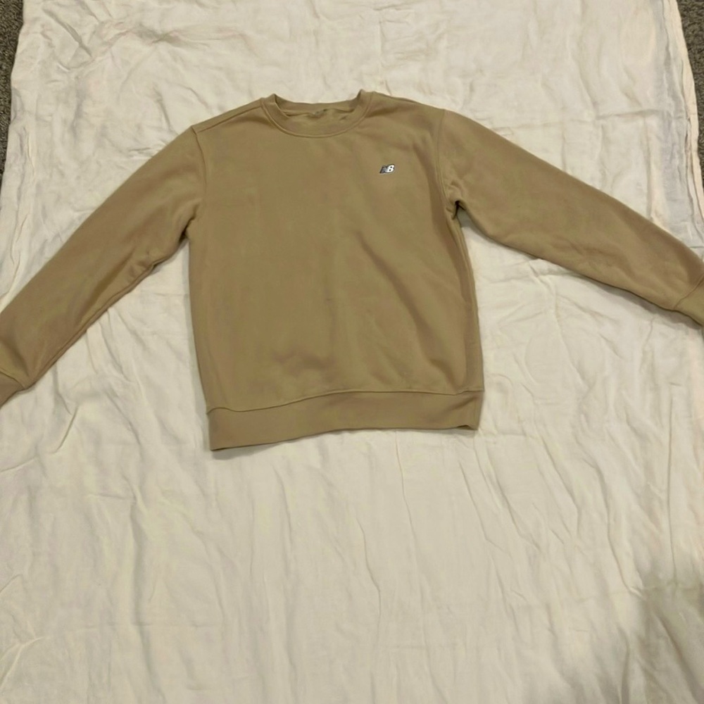 Yellow New balance sweatshirt